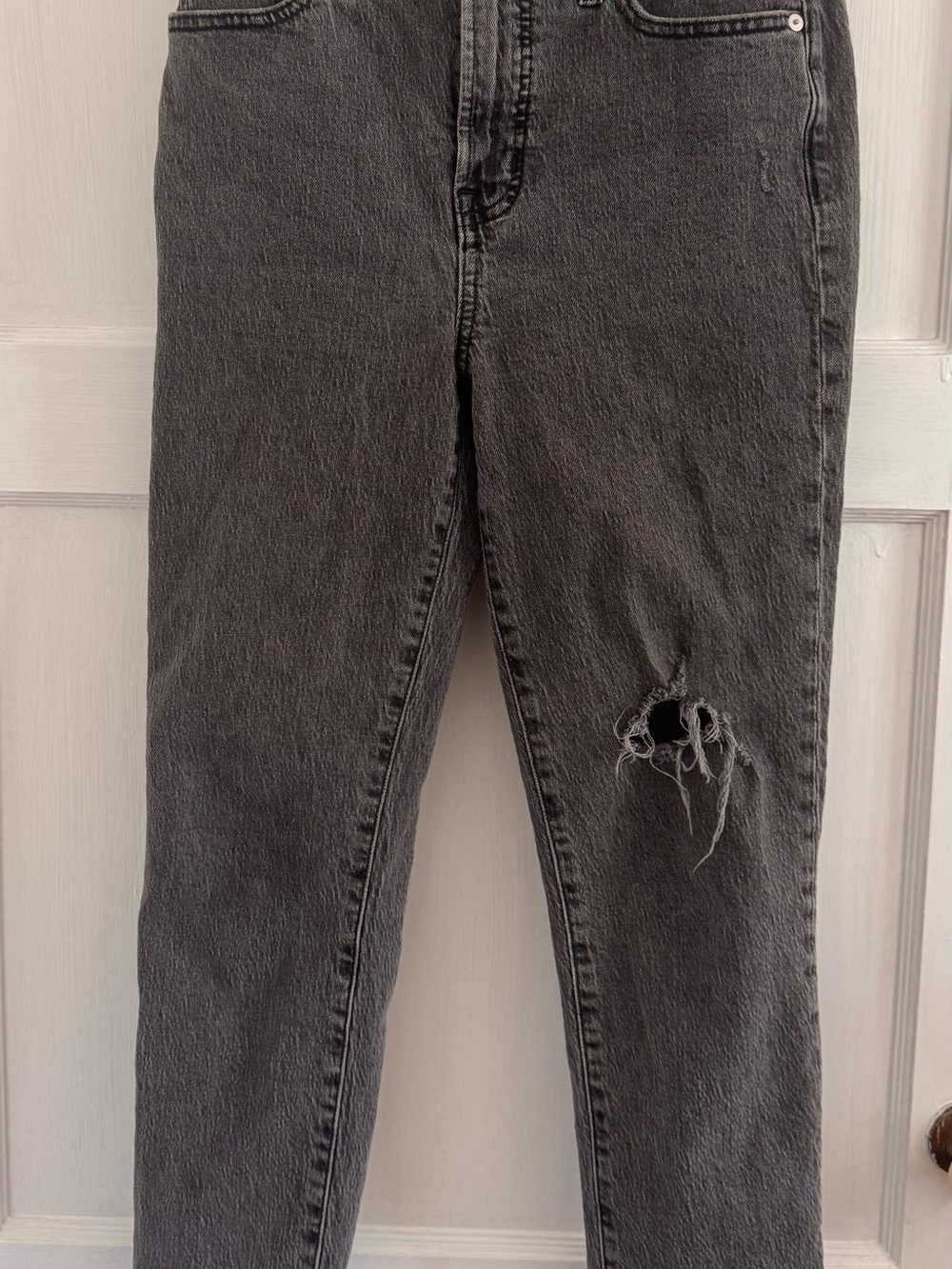 Madewell Charcoal High-Rise Distressed Ankle Jeans
